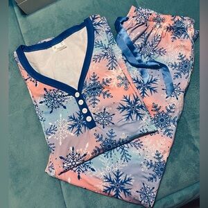 Shirley & Stone Boutique Long Sleeve Holiday PJ Set NWOT